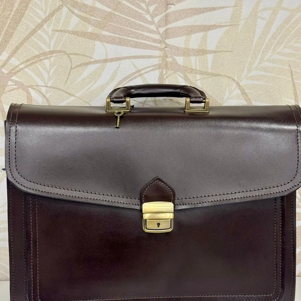 Men's Classic Leather Briefcase - Dark Brown